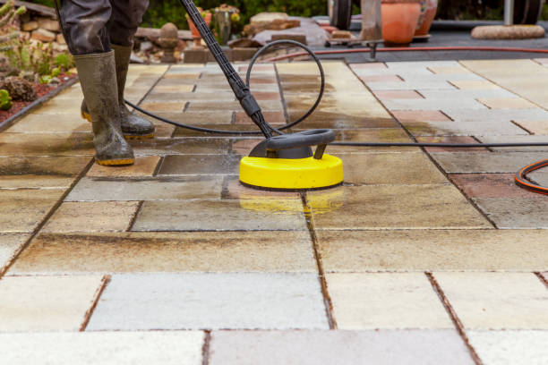 Best Playground Equipment Cleaning  in Suamico, WI